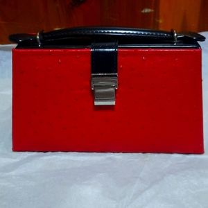 Hanes Clutch bag